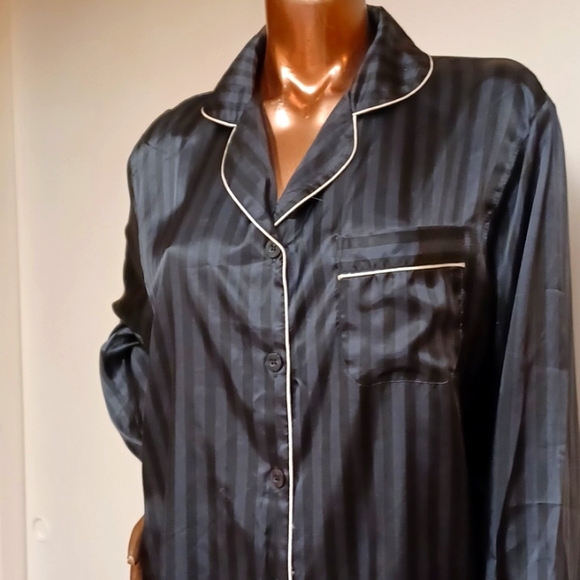 Alexandra Del Rossa 2pcs Satin Pajamas - Picture 2 of 5